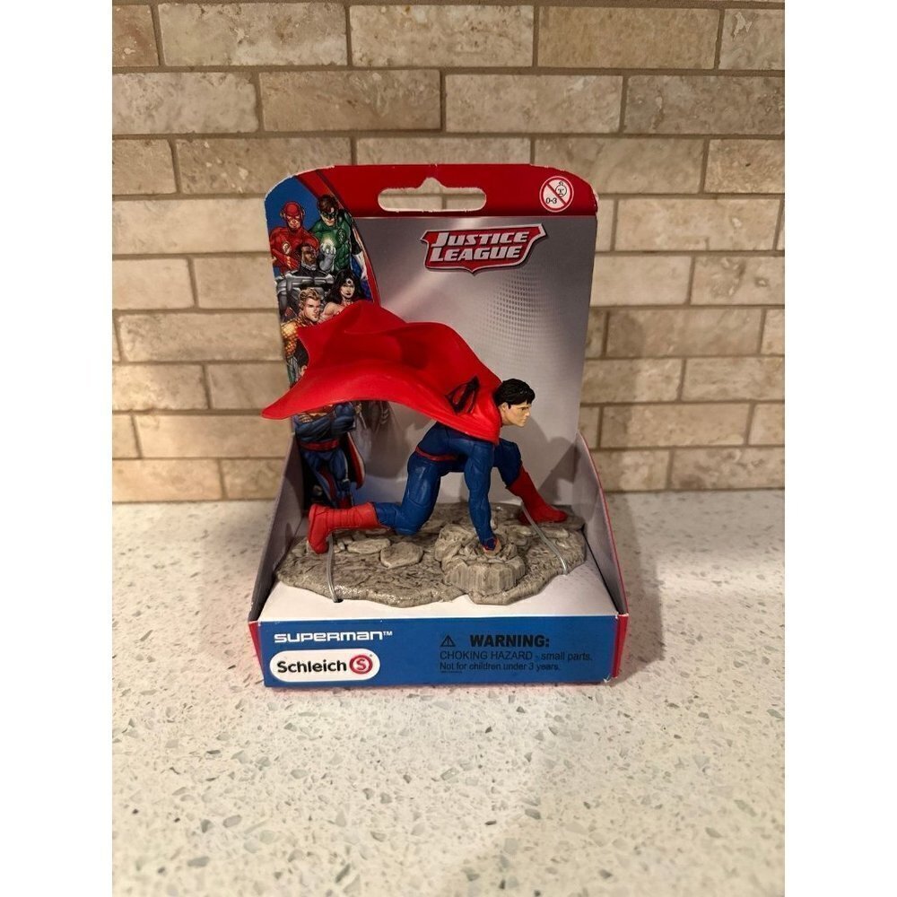 SCHLEICH Justice League Superman Figure DC Comics Brand nib #112